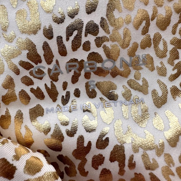 New Carbon38 Mini Leopard Bra Legging Workout Set Beige Gold - Picture 7 of 7